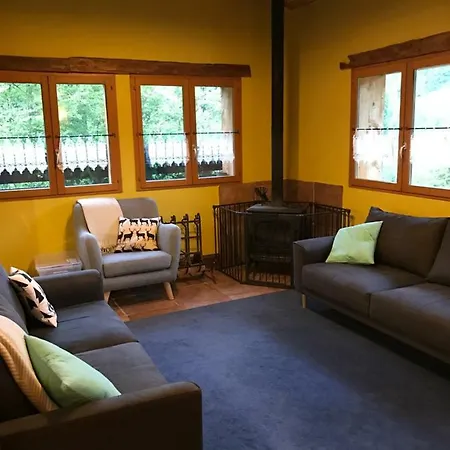 72 Route Du Fry Holiday home *